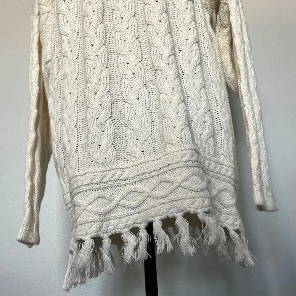 YARNWORKS Women’s Sweater (Size L)